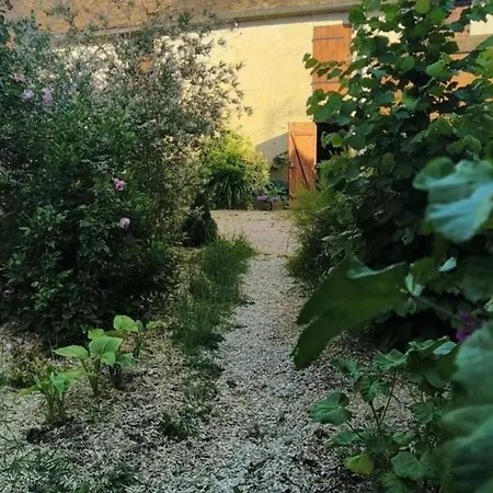 Charmant Gite A La Ferme Avec Jardin Clos, Terrasse, Poele A Bois Et Equipements Complets - Fr-1-526-49 Holiday home Villers-Saint-Paul